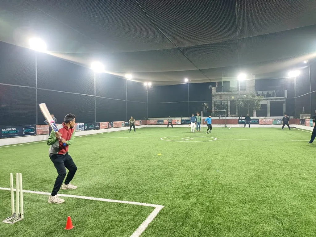Smashtress Box Cricket — Cricket in Ambedkar City