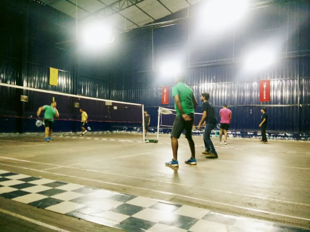 Hollyhock Badminton Academy — Badminton in Domlur