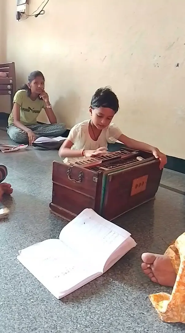 Shreedevi's "GOPI GEET Music Academy" Offline and online Music Classes — Music in Nagadevana Halli