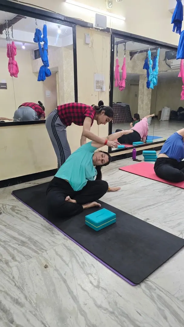 Sanskriti Yoga Rajouri Garden — Yoga in Rajouri Garden
