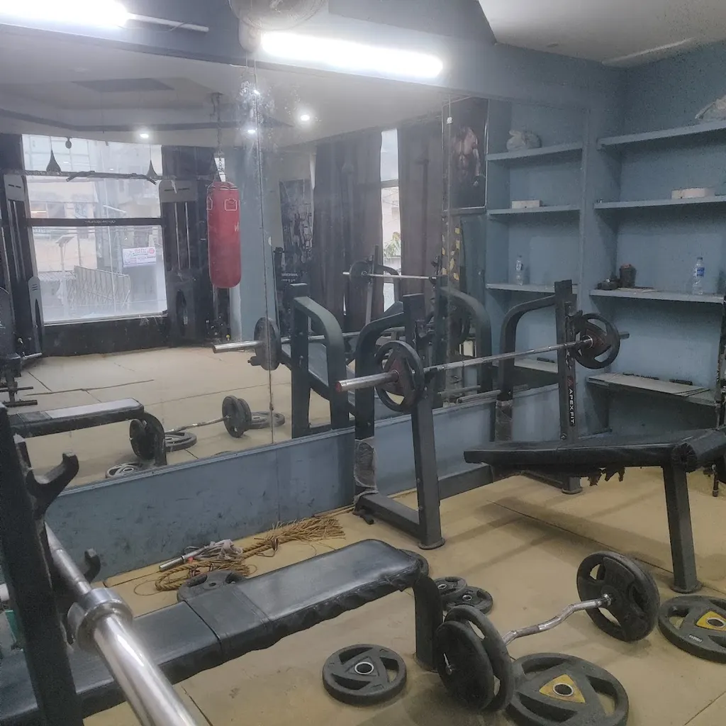 Strong GYM — Standard Gym in Dwarka