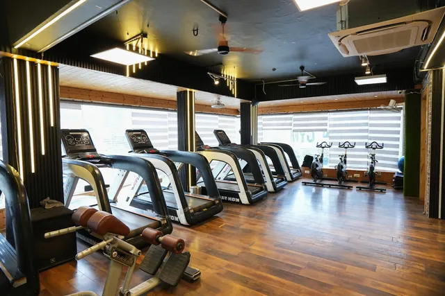 Xceptiion Gym and Yoga Shalimar Bagh — Yoga in Shalimar Bagh