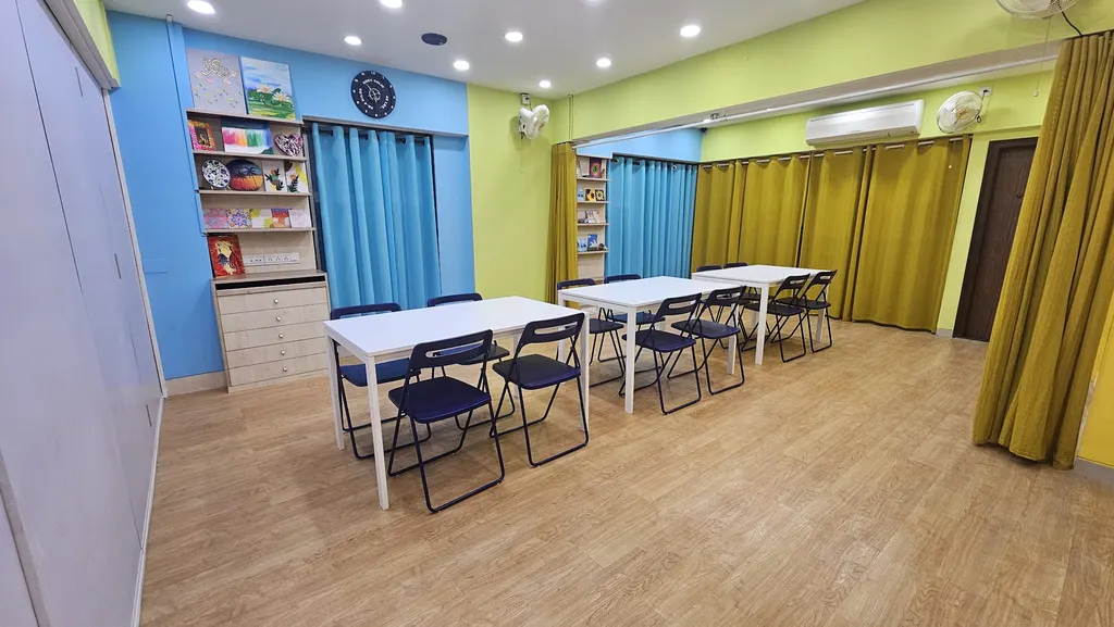 Giggles and Wiggles Activity Centre — Art & Craft in Khar West