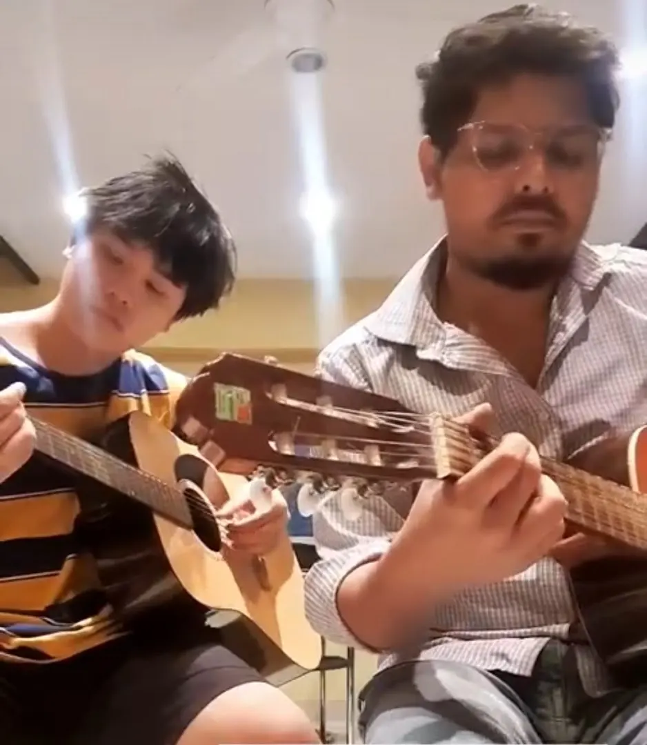 The Indian Guitarist — Music in Andheri West