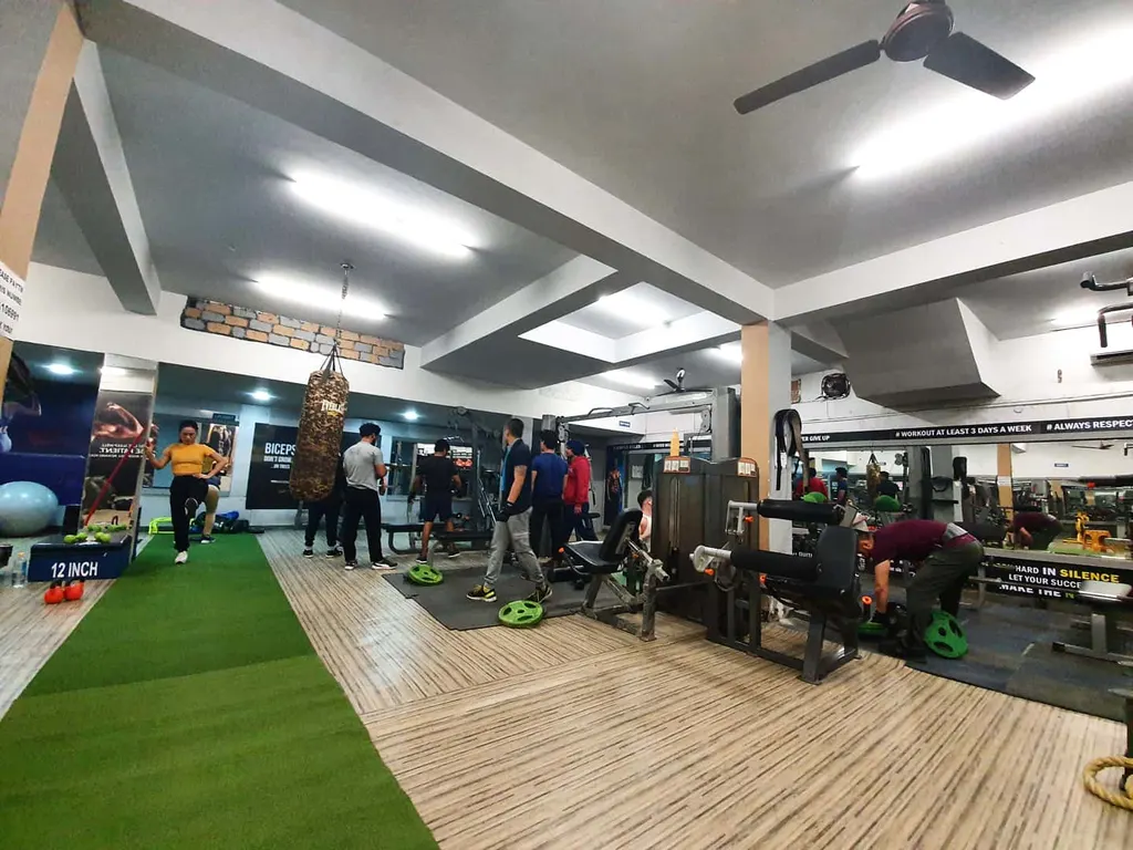 Muscles & Curves Fitness Club — Fitness Center in Safdarjung Enclave