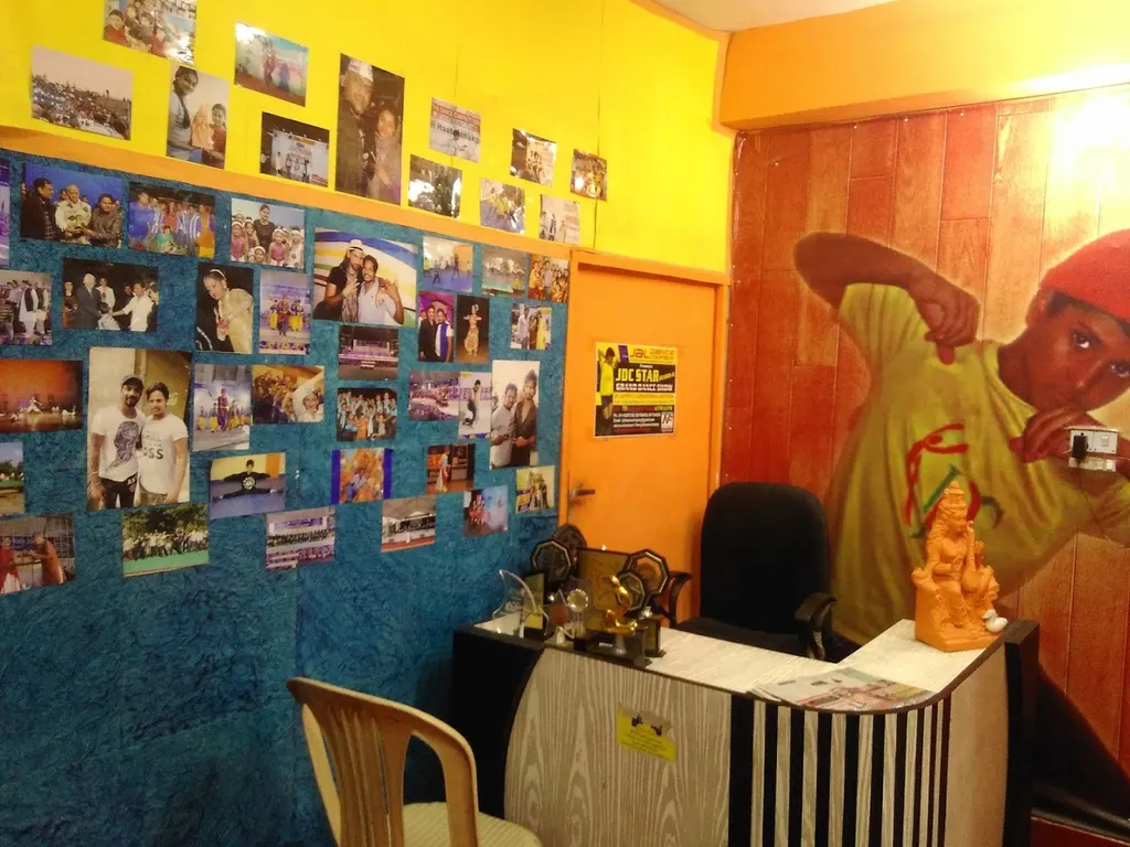 Jal Dance Company — Dance in Mahavir Enclave