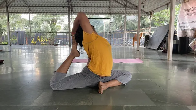 Yog ishvara. Mahavir Nagar best Yoga studio — Yoga in Kandivali West