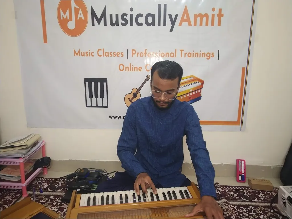 Musically Amit — Music in Sector 85