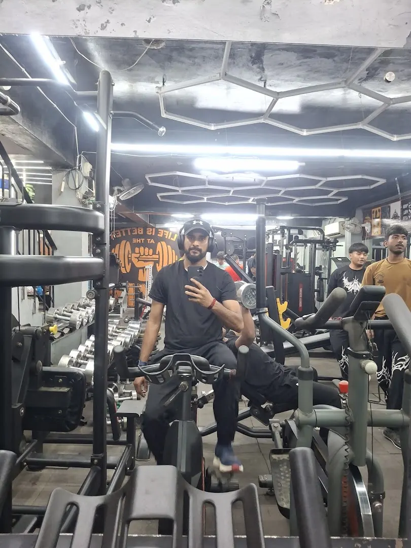 Sai Muscle House — Vasant Vihar