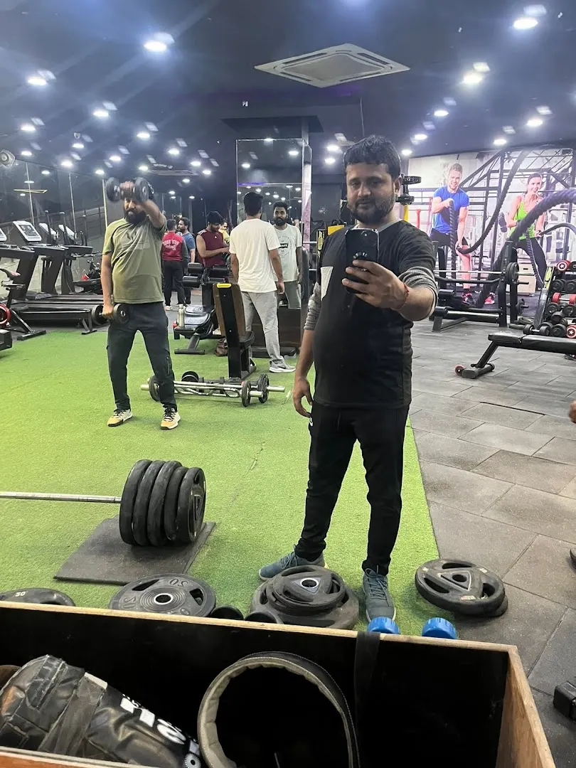 Fitreaks Gym — Standard Gym in Mandawali, Delhi