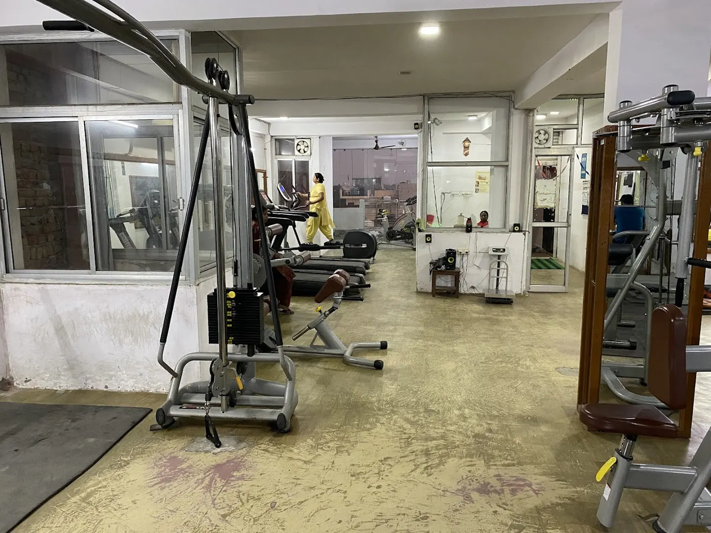 Fitness Point Gym — Standard Gym in Chhawla, Delhi
