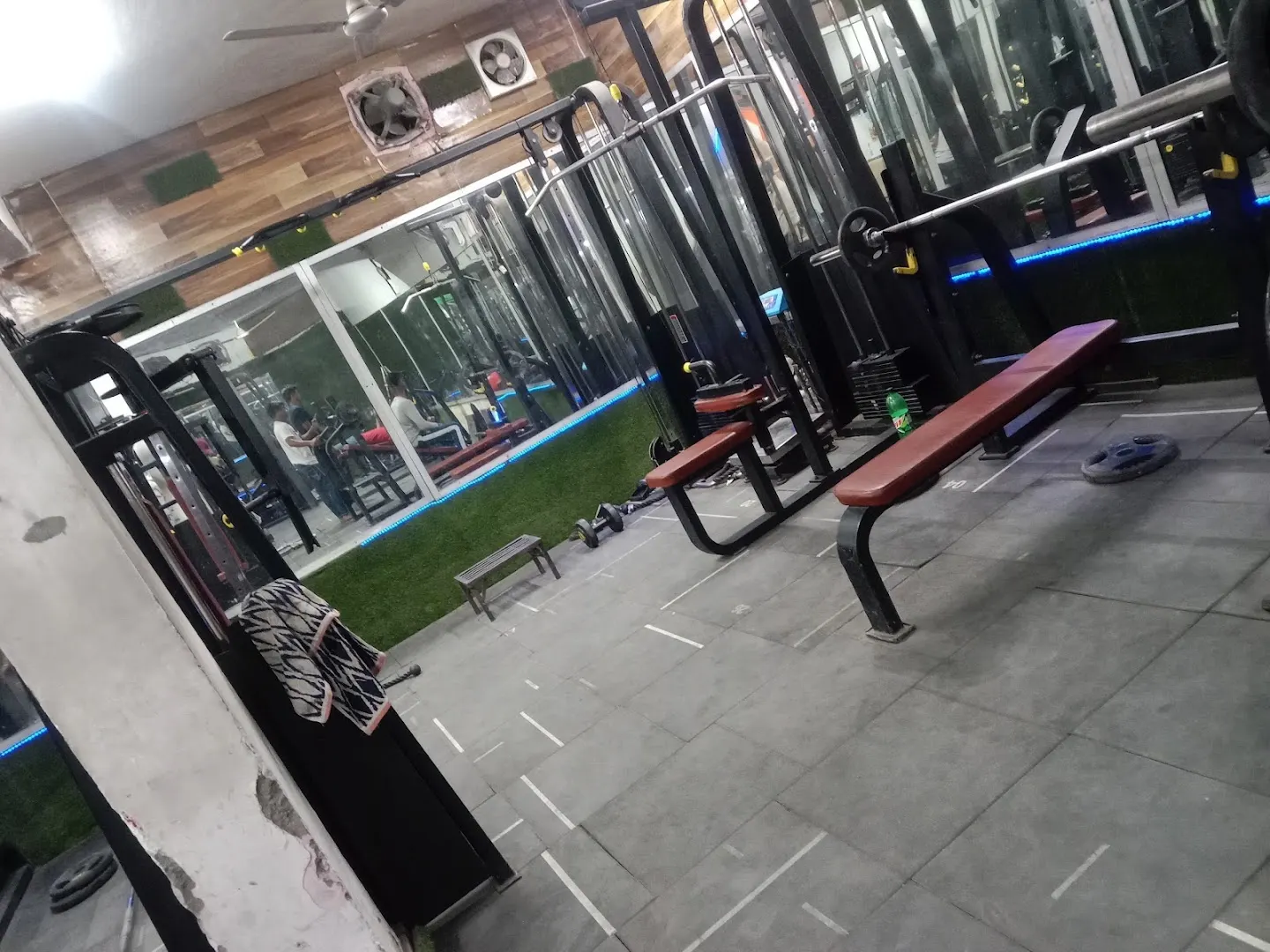 Strong Hold Gym — Standard Gym in Chhatarpur, Delhi