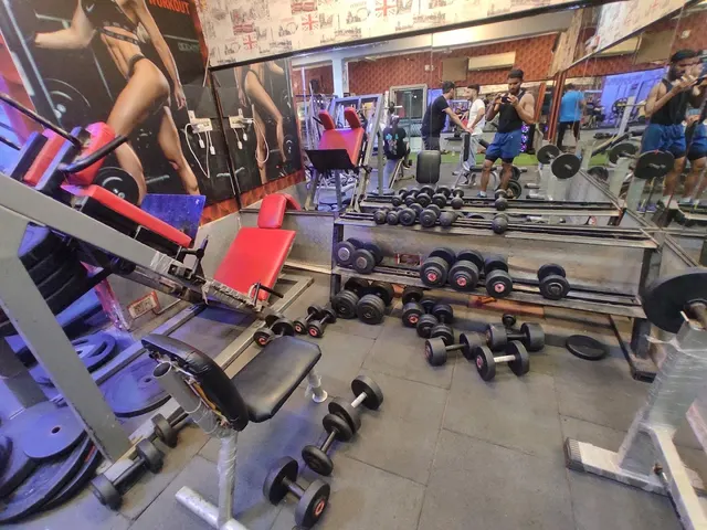 De Oasis Gym — Yoga in Paharganj