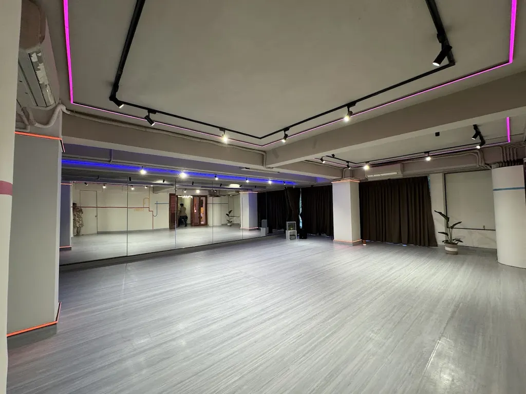 The Movement Hub - India — Dance in Bandra West