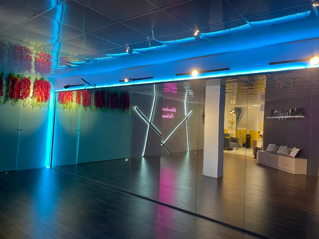 Danceaholic Studio — Dance in Rajouri Garden