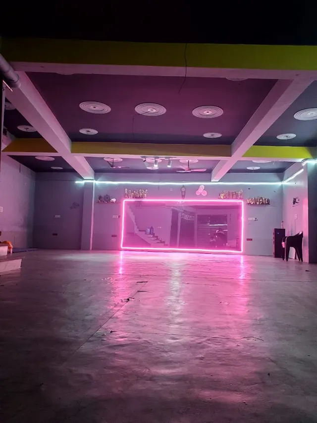 D-infinite dance studio — Dance in Ghukna