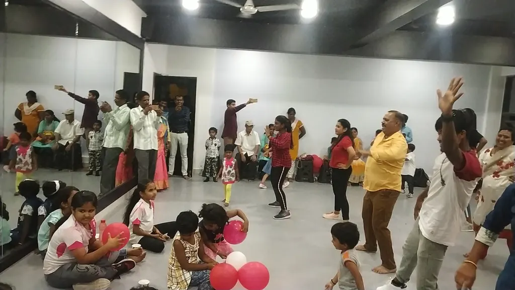Crazy Dance Buddies — Dance in Singasandra