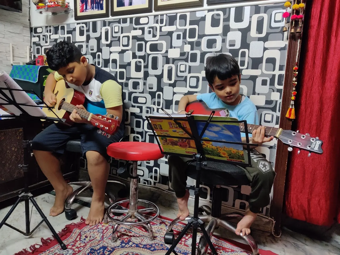 Learn To Play Guitar photo 1