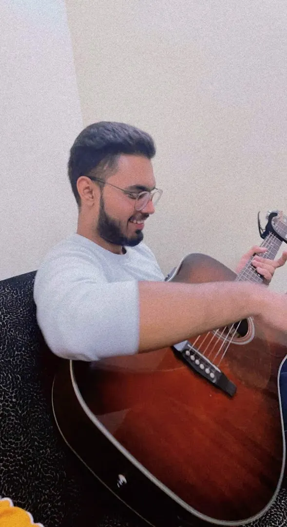 Strings and Sing Guitar Classes — Music in Ranjeet Nagar
