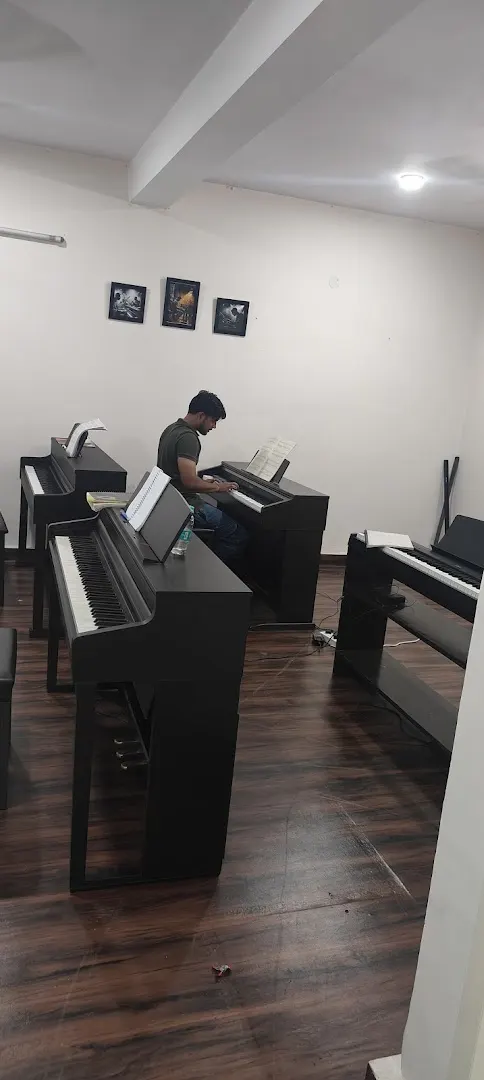 Raama Music School — Music in Punjabi Bagh