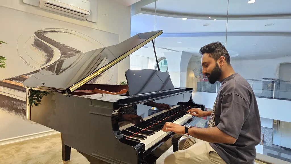 Philips Piano & Keyboard Academy Felicity mall — Music in HSR Layout