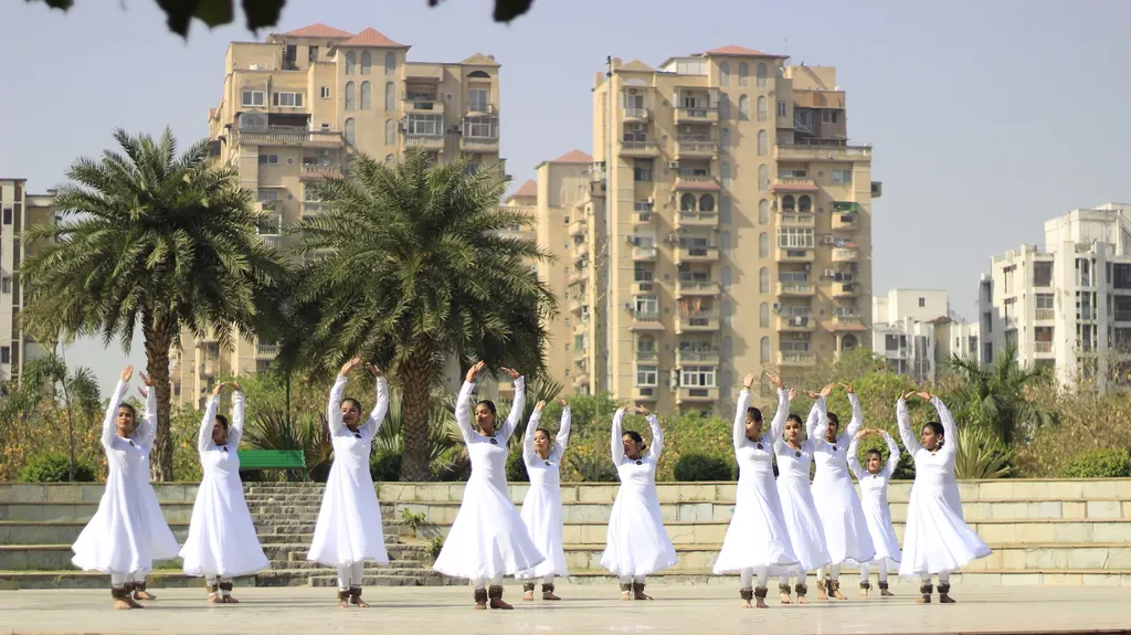 AAHARYAM NRITYASHAALA DANCE FOUNDATION (studio andf) — Dance in Sector 51