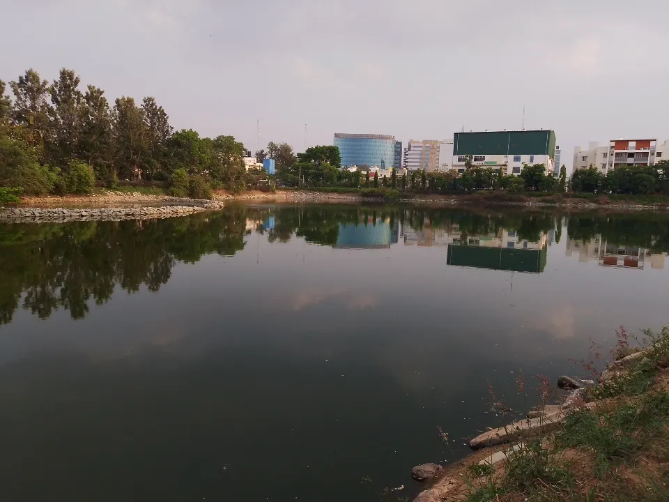 Swimming pool — Swimming in Mahadevapura