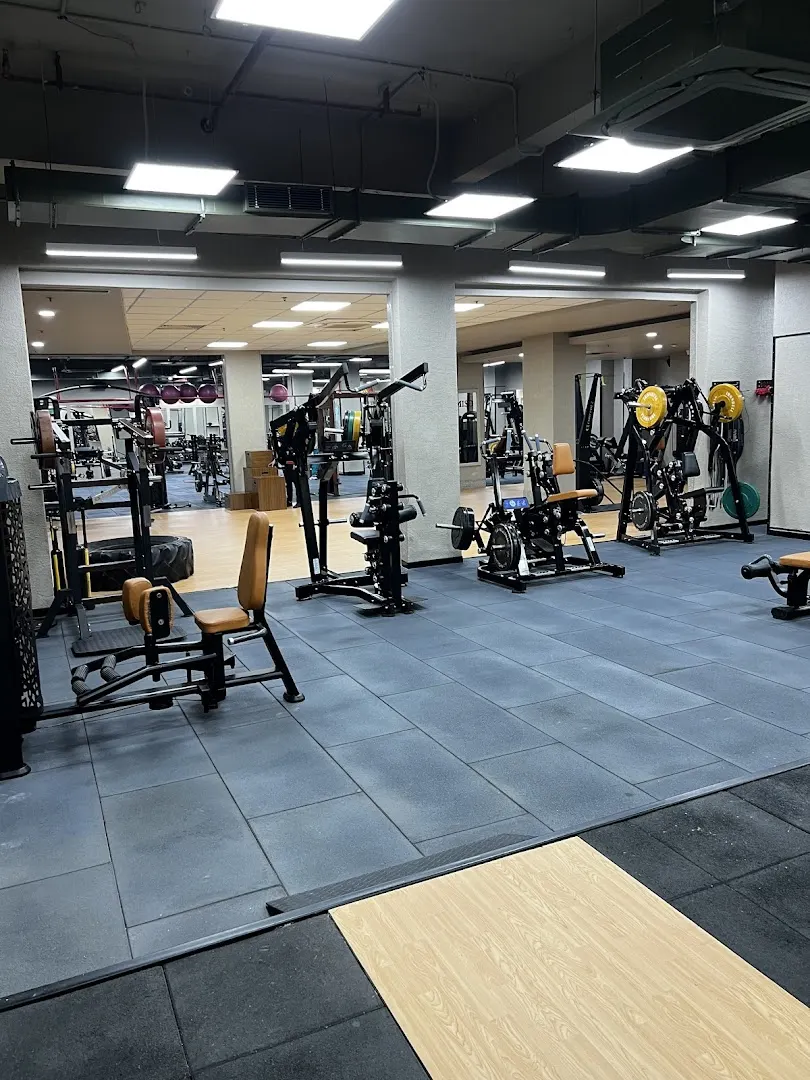 Bomiso Fitness — Yoga in Sector 30