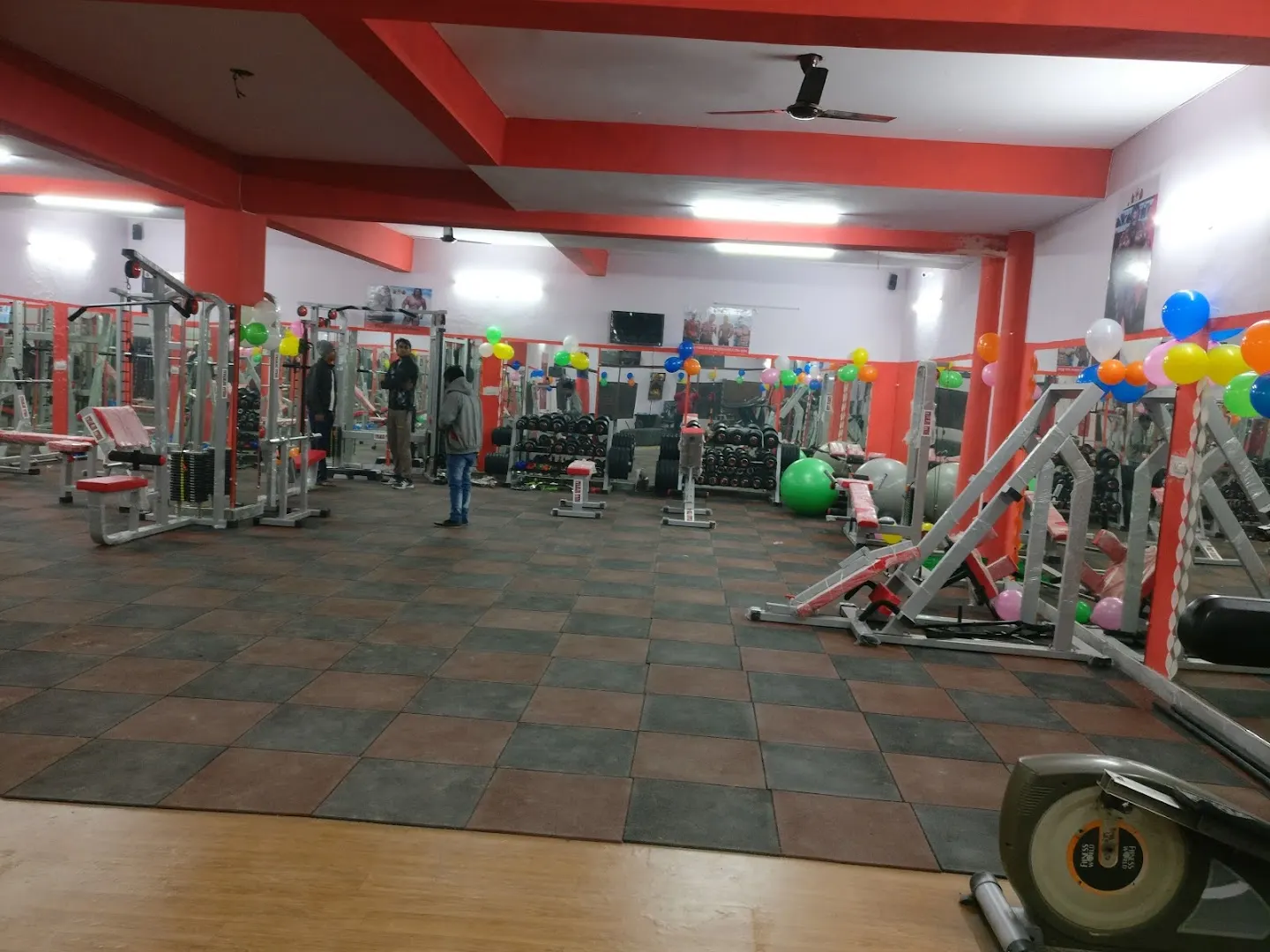 Streamline fitness club — Fitness Center in Kapas Hera, Delhi