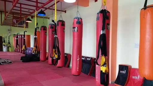 Dynamic Kickboxing Cross Training Fitness — Martial Arts in Sector 50