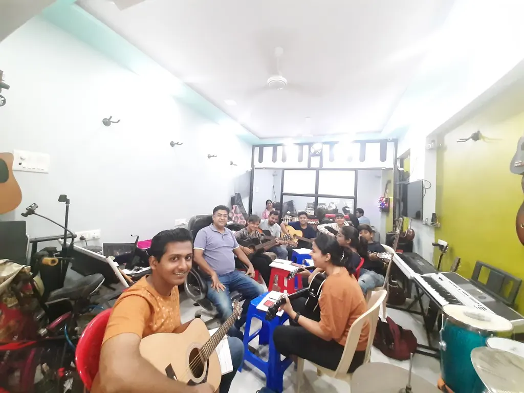 Sur Taal Music Academy — Music in Kandivali West