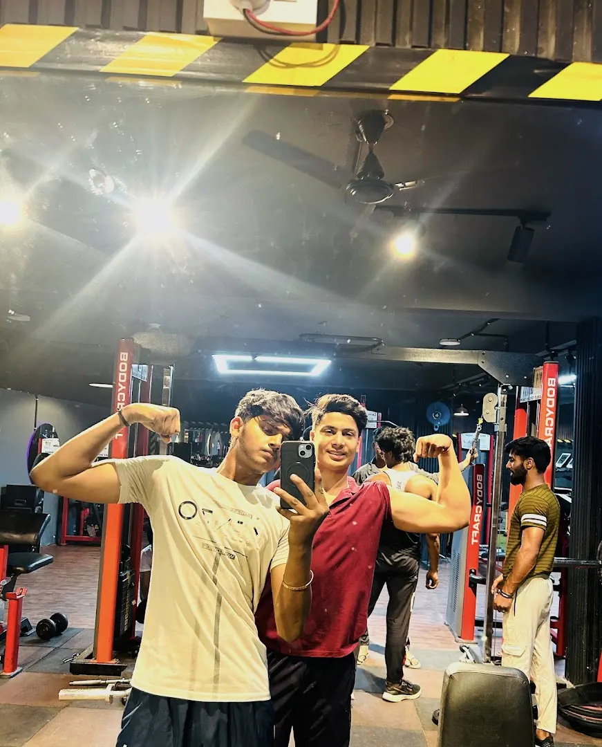 S1 fitness unisex gym — Yoga in Sector 128