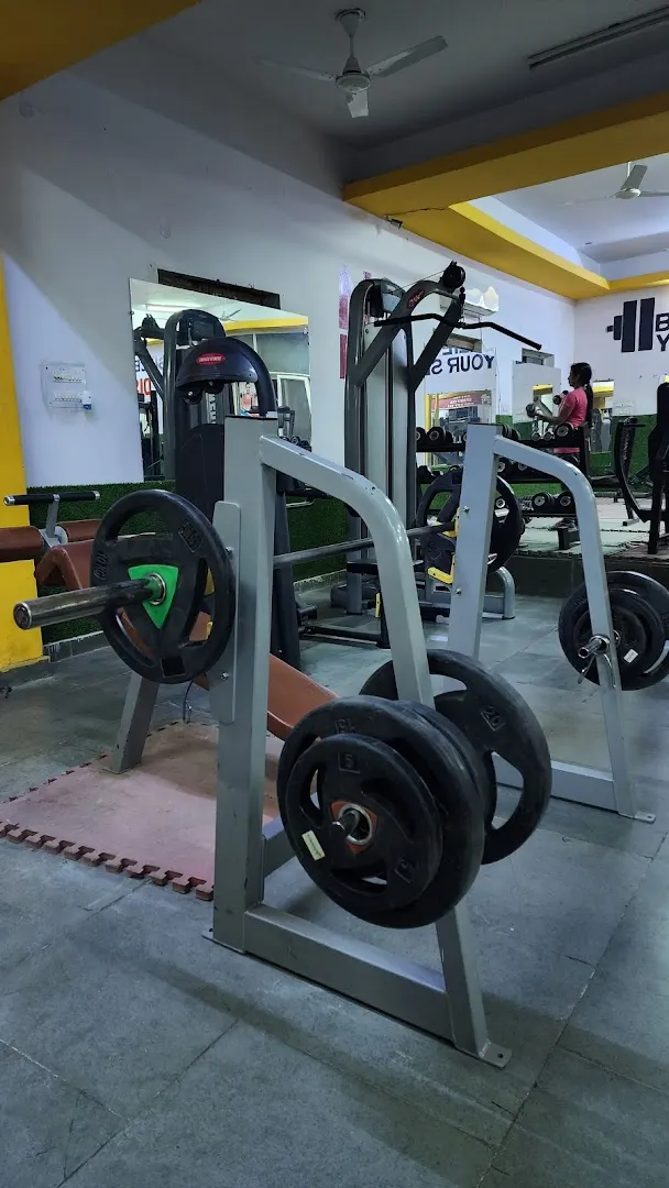 R Fitness Gym Noida Stadium — CrossFit & Functional Training in Sector 21A, Noida