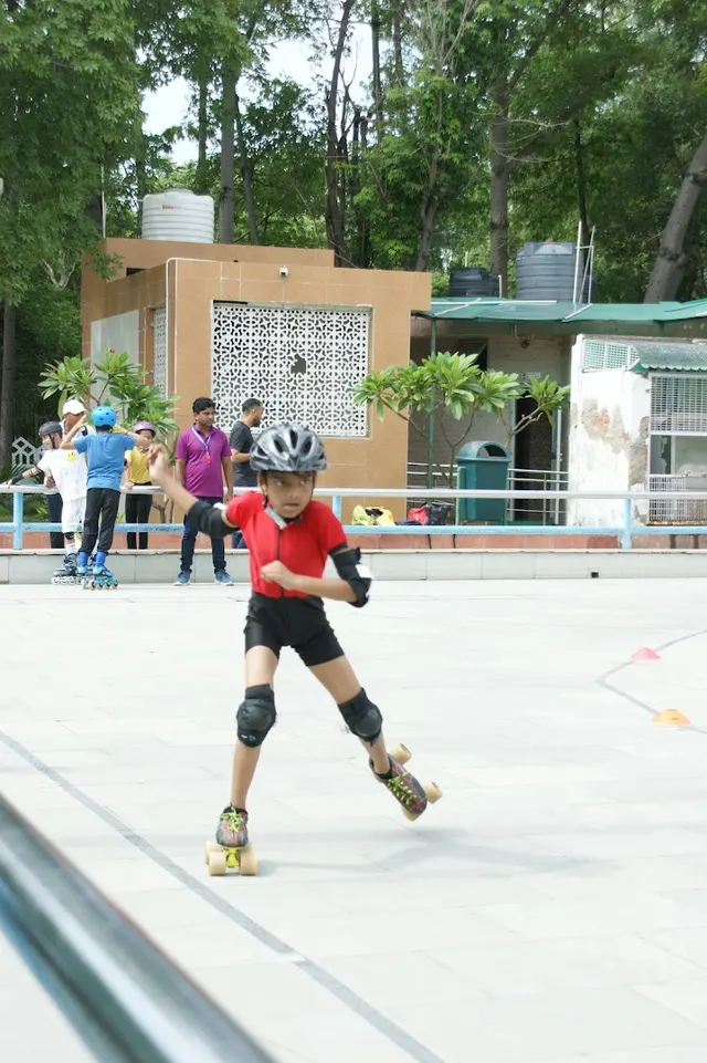 Skating classes — Skating in Sector 120