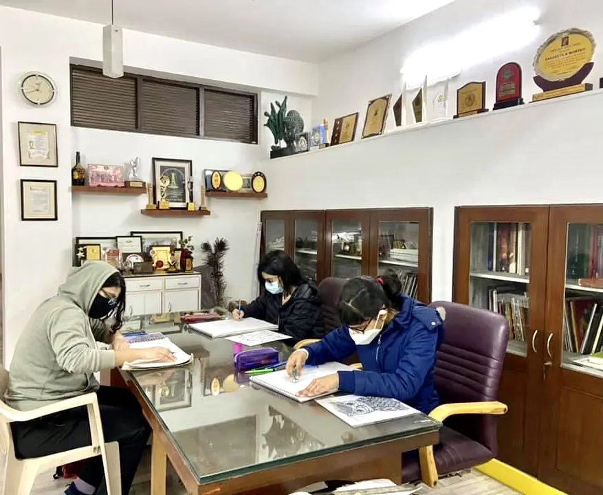 Creative Art Studio — Art & Craft in Sector 43
