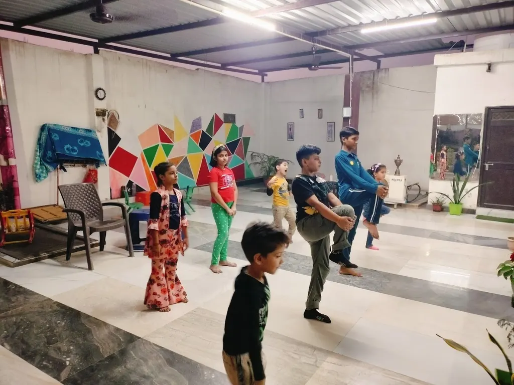 Jeevesh Dance studio — Dance in Bhondsi
