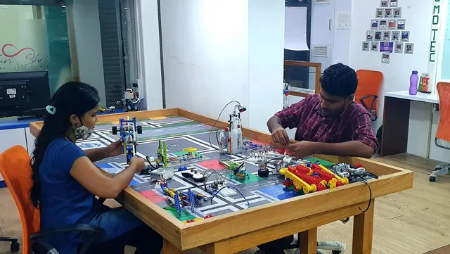 OMOTEC — Coding & Robotics in Powai