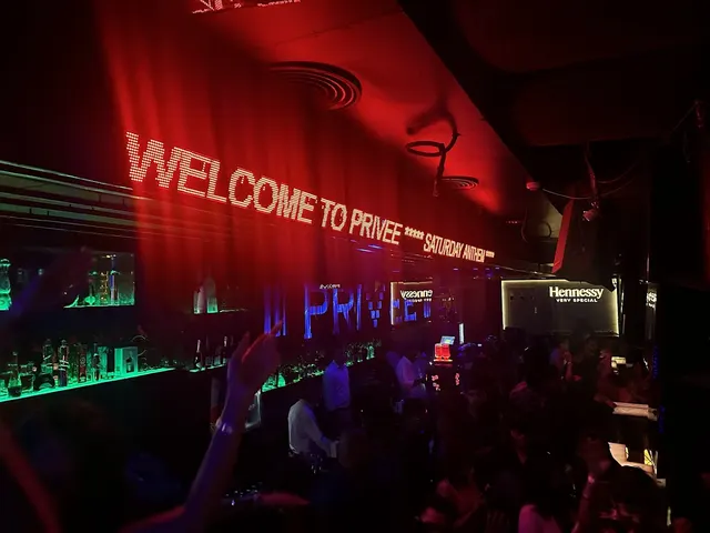 Privee — Dance in Connaught Place