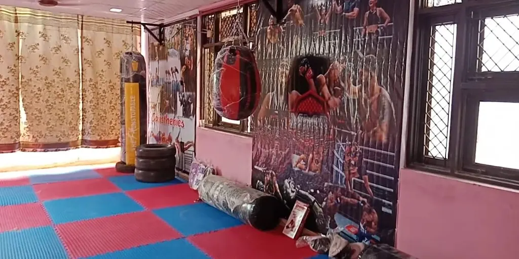 Aryan Sports Tracksuit — Martial Arts in Nawada