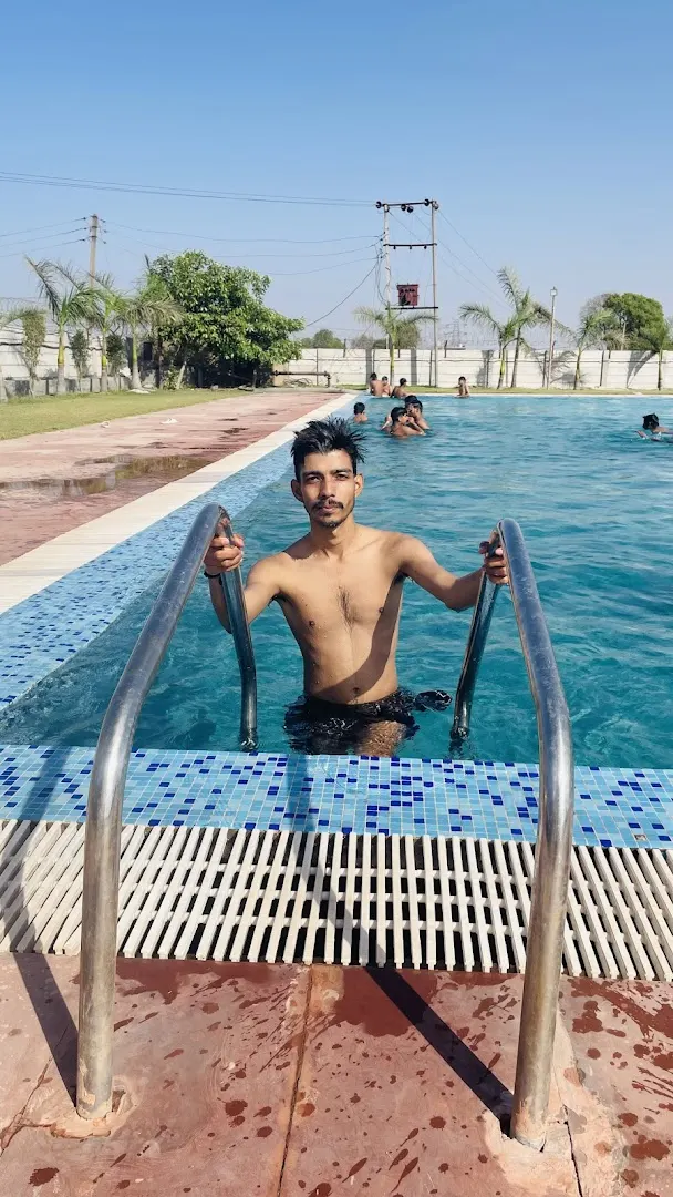 Duhai swimming pool
