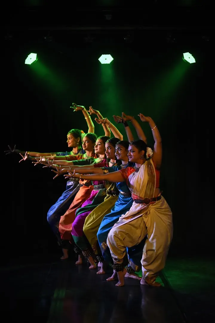 Karunada Gurukula — Dance in Bagalagunte