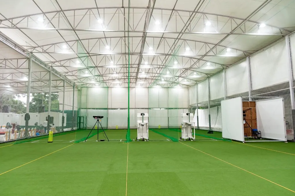 Cricball — Cricket in Thane West