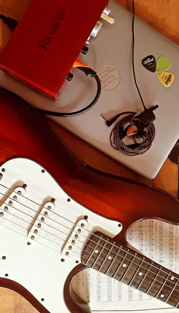 Kiran's Online Guitar Classes — Music in Dahisar West