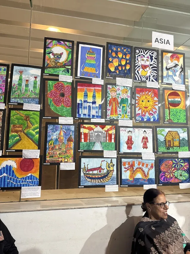 Artsy Craftsy — Art & Craft in Sector 49