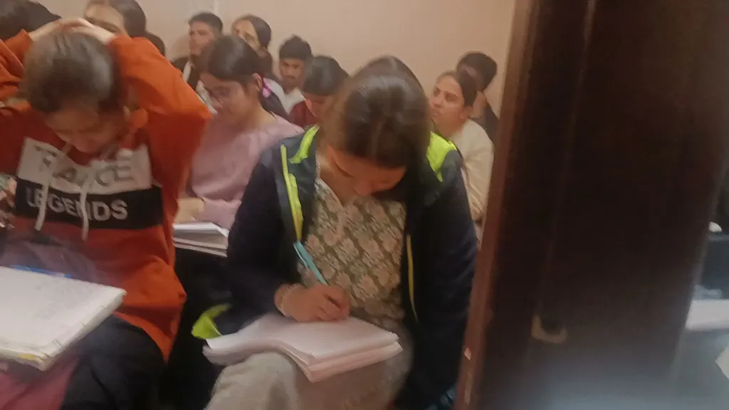 Shalini Bhatnagar Classes — Coding & Robotics in Dilshad Garden