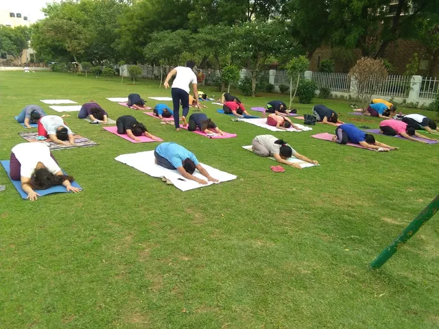 Yogawale — Yoga in Sector 56