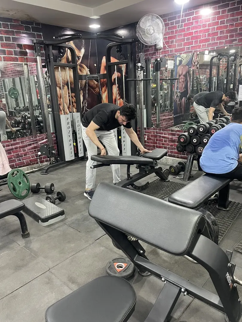 Carbon Health Club — Yoga in Rohini