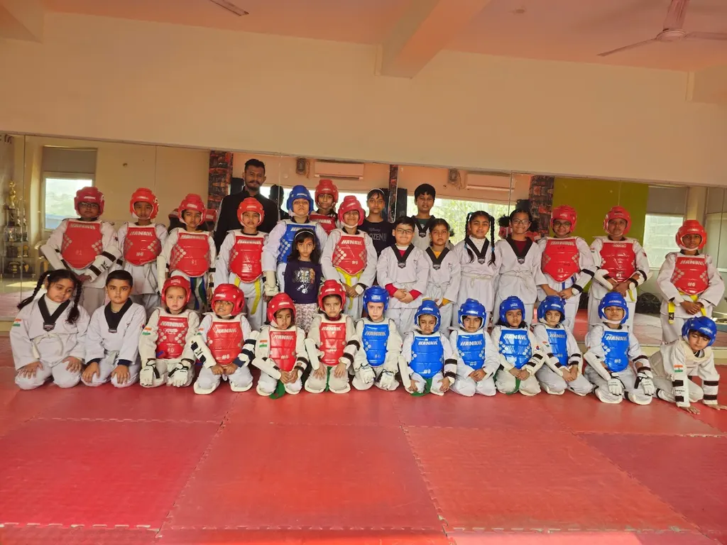 fusion fitness academy — Sector 9