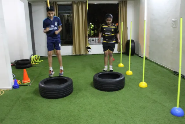 Stephens Sports Studio . — Football in Sanpada