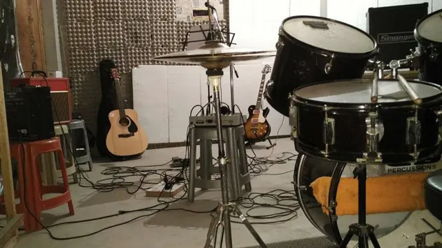 Aanantham music school — Music in Vijay Nagar